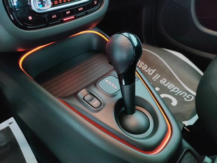 15 - smart fortwo Fortwo eq Pulse 22kW