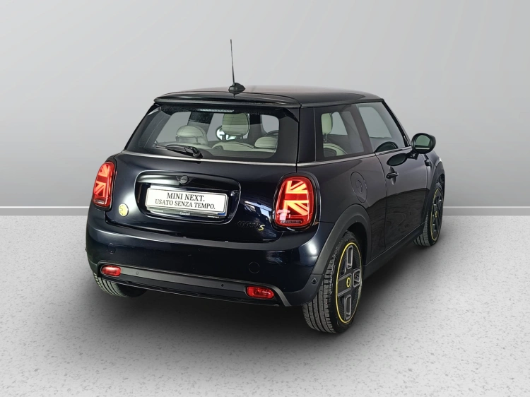 4 - MINI Cooper Mini 3p Cooper SE Classic auto