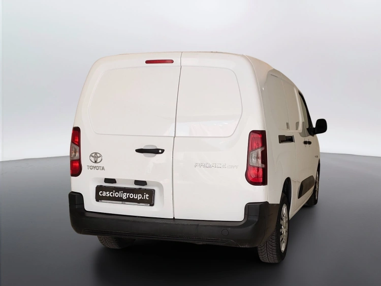 6 - Toyota Professional Proace City Proace City 1.5D 100cv S&S L2 S 10q Active