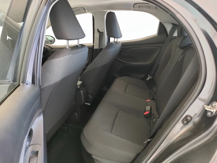10 - Toyota Yaris Yaris 1.5h Trend