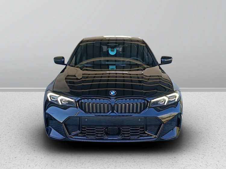 2 - BMW Serie 3 BMW 320d Berlina