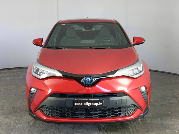 2 - Toyota C-HR C-HR 1.8h Trend e-cvt