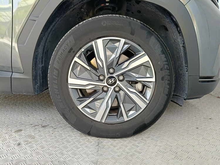 15 - Hyundai Tucson Tucson 1.6 hev Xline 2wd auto