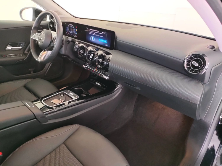 9 - Mercedes-Benz Classe A 180 d Advanced auto