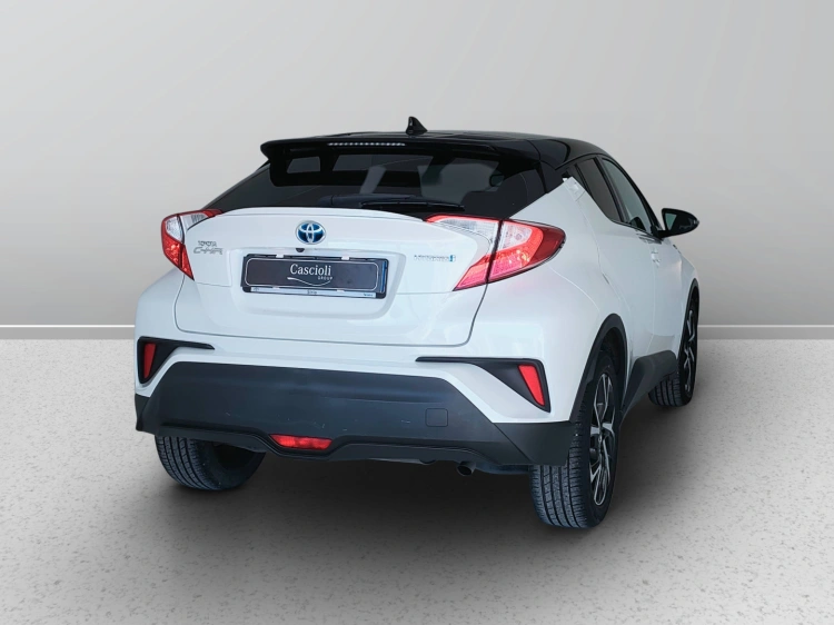 6 - Toyota C-HR C-HR 1.8h Style 2wd e-cvt