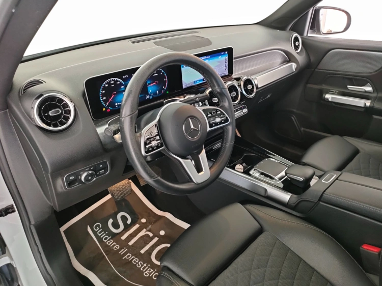 14 - Mercedes-Benz GLB 200 d Sport Plus 4matic auto