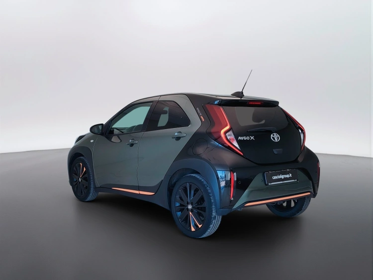 7 - Toyota Aygo X Aygo X 1.0 Limited 72cv