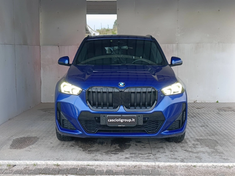 2 - BMW X1 X1 sdrive18d MSport auto