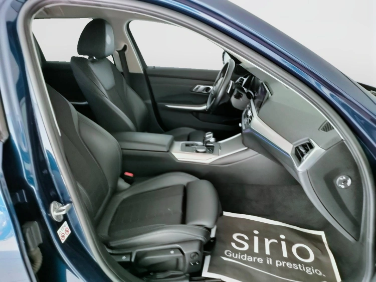 9 - BMW Serie 3 320d Touring auto