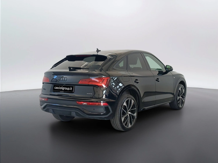 4 - Audi Q5 Q5 Sportback 40 2.0 tdi mhev 12V Identity Black quattro s-tr