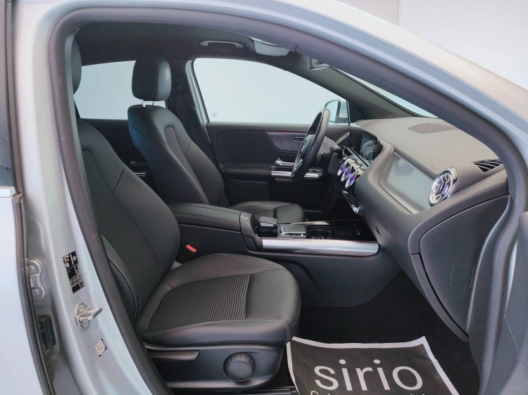 16 - Mercedes-Benz GLA 200 d Sport Plus auto