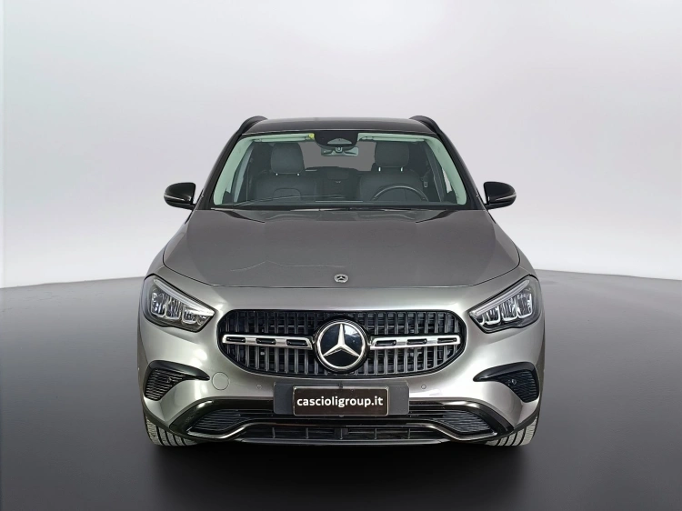2 - Mercedes-Benz GLA 180 d Progressive Advanced Plus auto