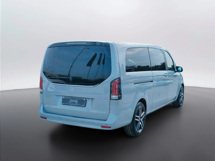 6 - Mercedes-Benz Classe V Extralong 250 d Avantgarde auto