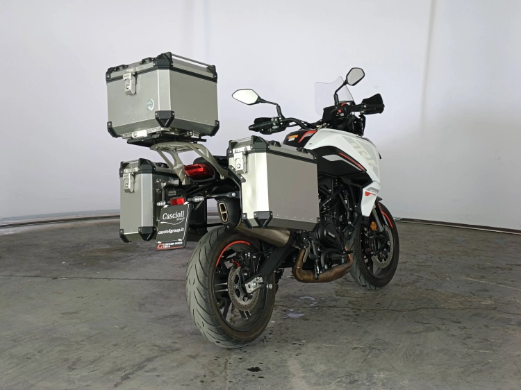 3 - Benelli TRK Trk 702 abs E5
