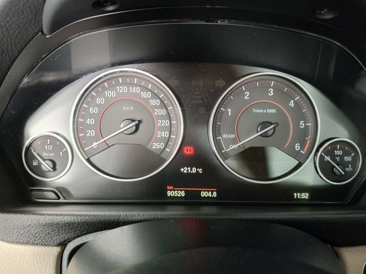 12 - BMW Serie 3 316d Touring Sport auto