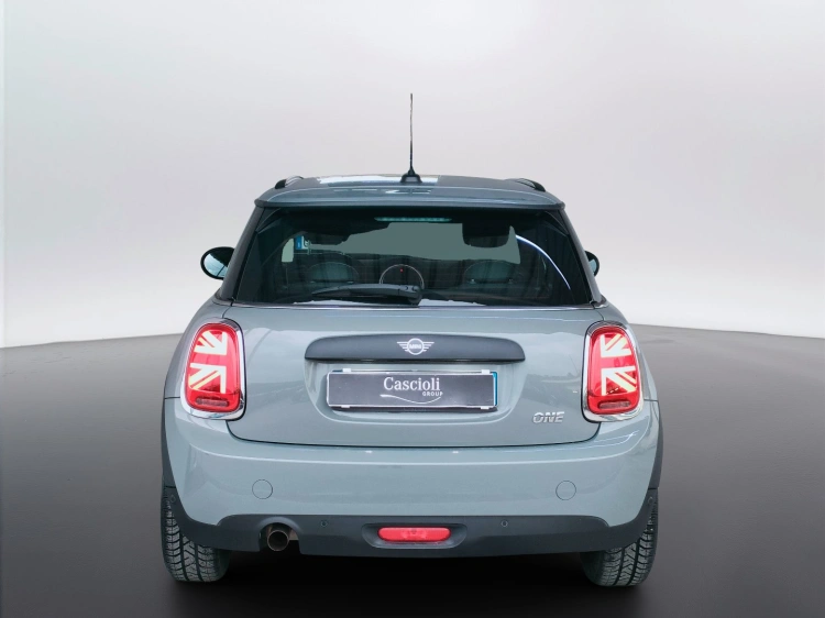 4 - MINI One Mini 3p 1.5 One 75cv