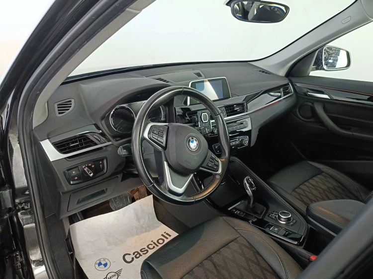 8 - BMW X1 X1 sdrive18d xLine auto my18