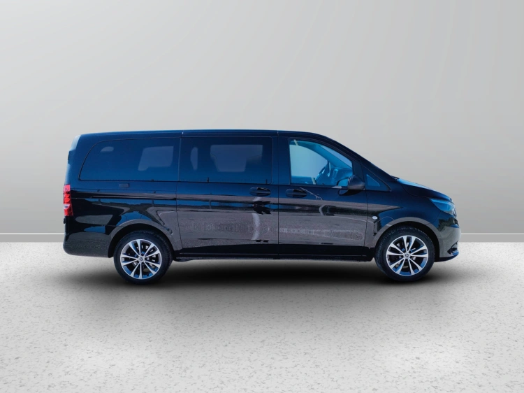 7 - Mercedes Vans Vito 116 cdi long auto my20