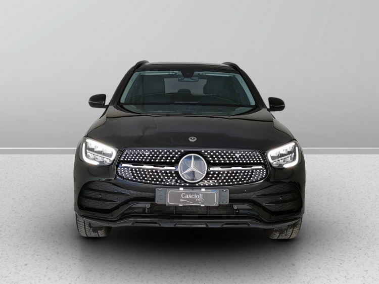 2 - Mercedes-Benz GLC 220 d Premium 4matic auto