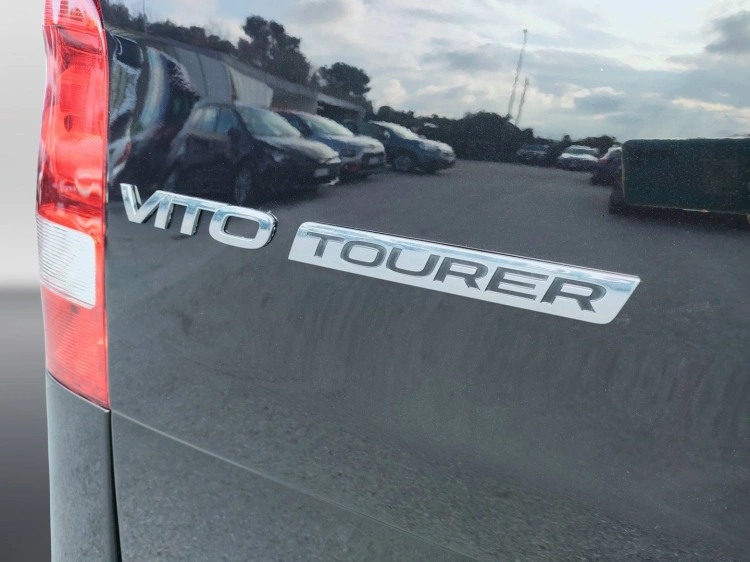 12 - Mercedes Vans Vito 114 cdi long tourer pro auto my20