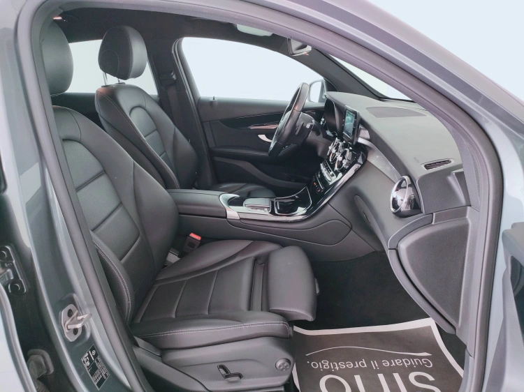 9 - Mercedes-Benz GLC Coupe 220 d Business 4matic auto