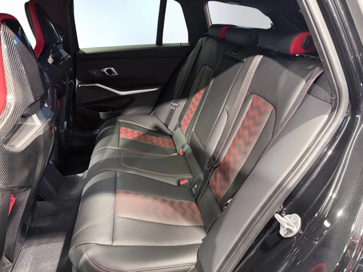 32 - BMW M M3 M3 CS Touring