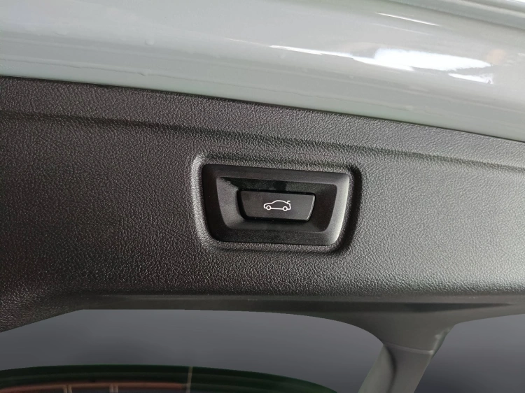 22 - BMW Serie 3 320d Touring mhev 48V MSport auto