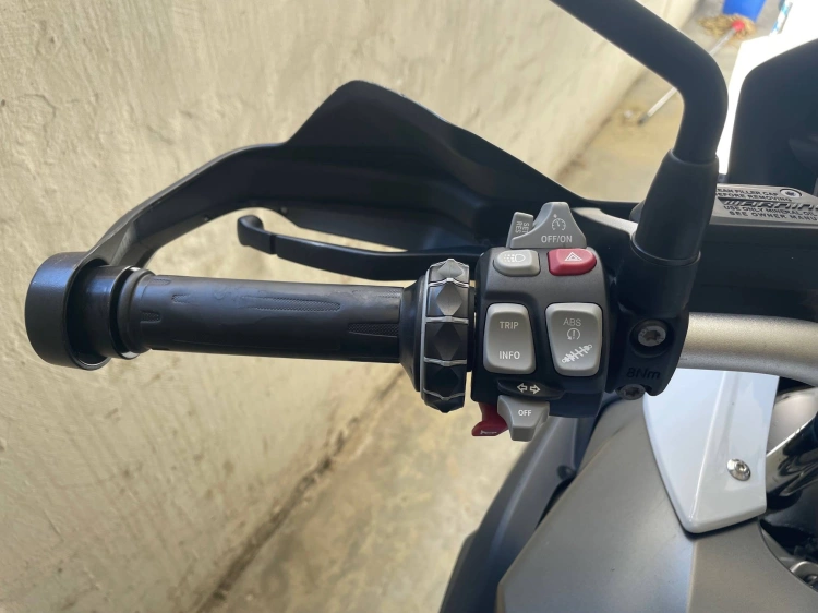 4 - BMW Motorrad GS R 1200 GS