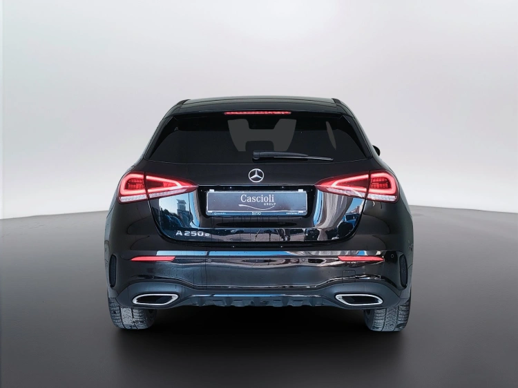 6 - Mercedes-Benz Classe A 250 e phev (eq-power) Premium Plus edition auto