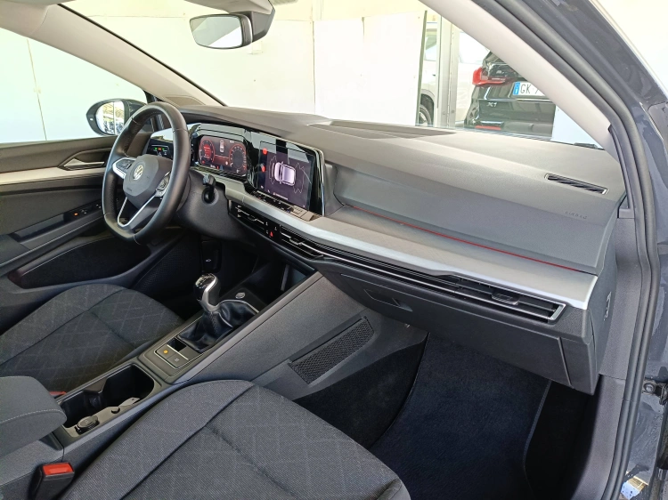 10 - Volkswagen Golf Golf 2.0 tdi Life 115cv