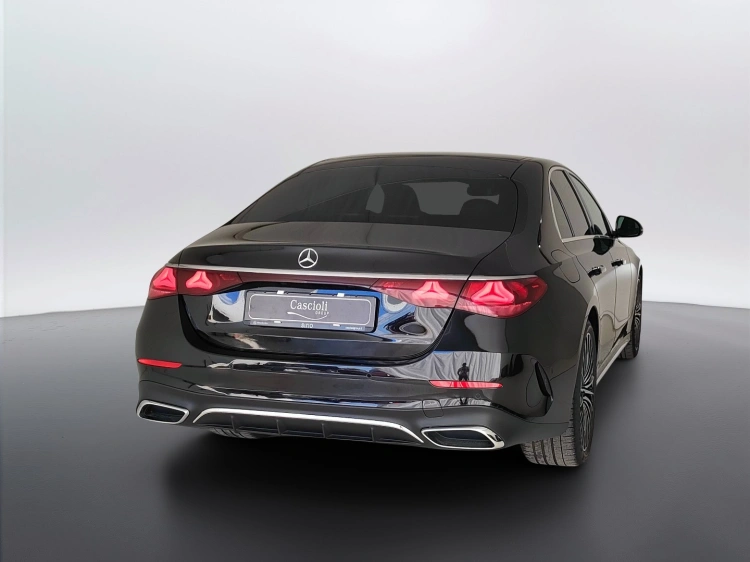 6 - Mercedes-Benz Classe E 220 d AMG Line Advanced Plus auto