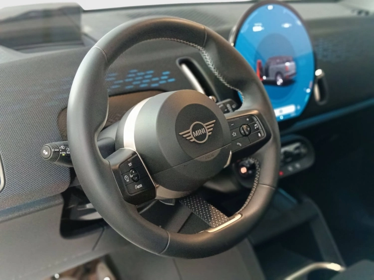 15 - MINI Countryman Mini Countryman 2.0 48V D Classic auto