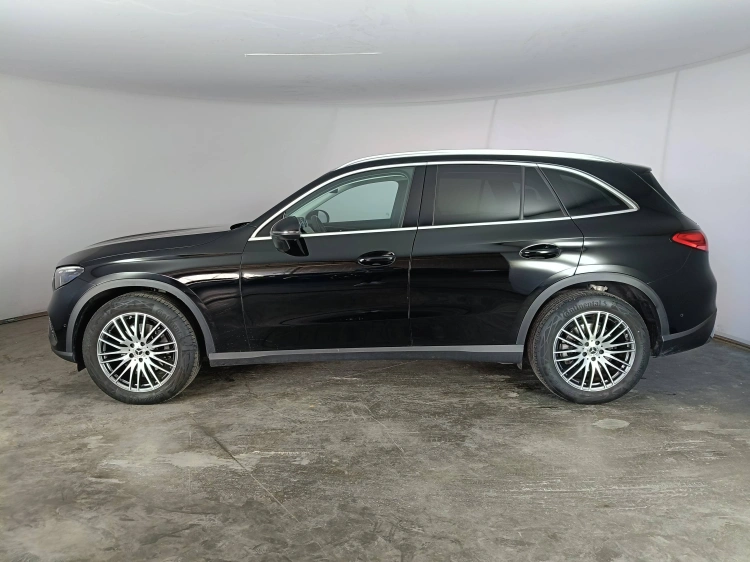 4 - Mercedes-Benz GLC 220 d Advanced Plus 4matic auto