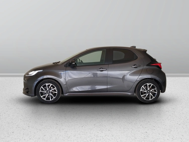 3 - Toyota Yaris Yaris 1.5h Lounge