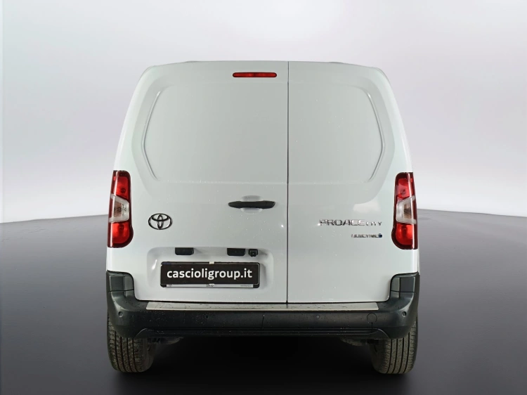 5 - Toyota Professional Proace City Electric 2024 Proace City electric L1 50kWh D Comfort