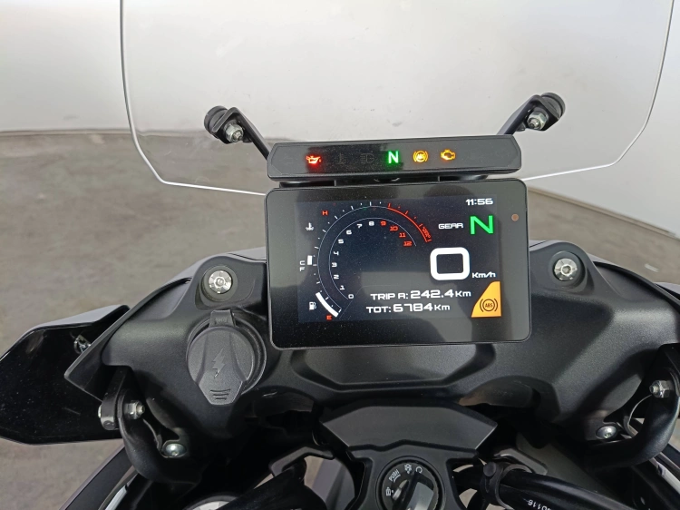 8 - Benelli TRK Trk 702 abs E5