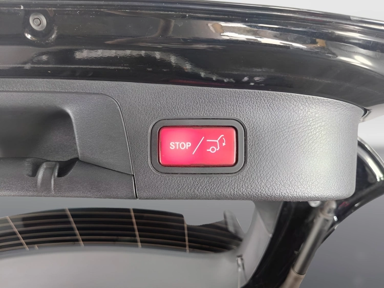 15 - Mercedes-Benz EQA 250 Premium