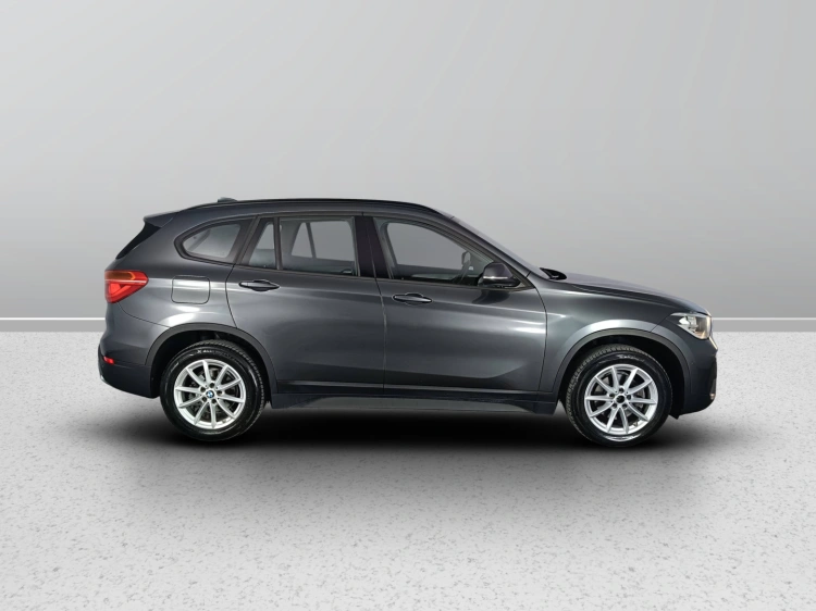 6 - BMW X1 X1 sdrive18d Advantage auto