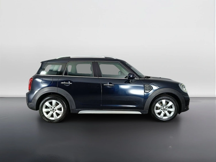 3 - MINI Countryman Mini Countryman 1.5 One D Essential auto
