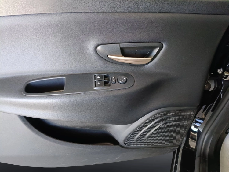 17 - Lancia Ypsilon Ypsilon 1.0 firefly hybrid Alberta Ferretti s&s 70cv