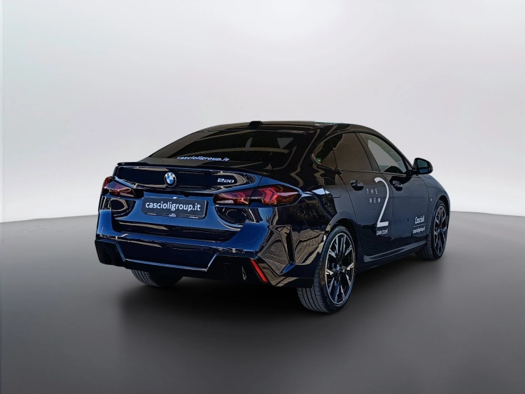 4 - BMW Serie 2 BMW 220 Gran Coupé