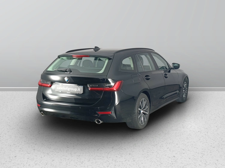 4 - BMW Serie 3 316d Touring mhev 48V auto