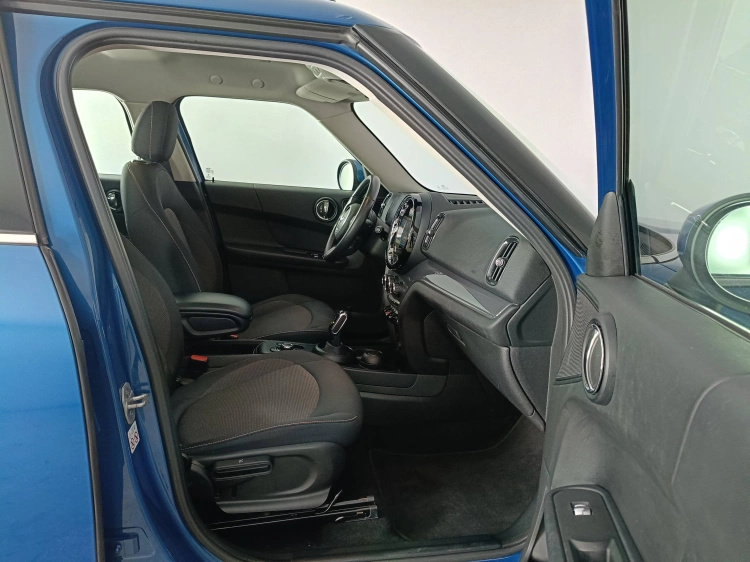 11 - MINI Countryman Mini Countryman 1.5 One D Business auto