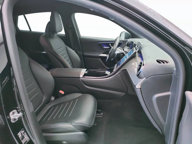 9 - Mercedes-Benz GLC Coupe 300 d AMG Line Advanced Plus 4matic auto