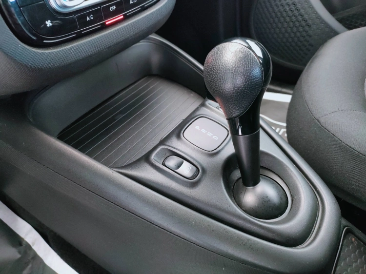 16 - smart forfour Forfour eq Passion 22kW