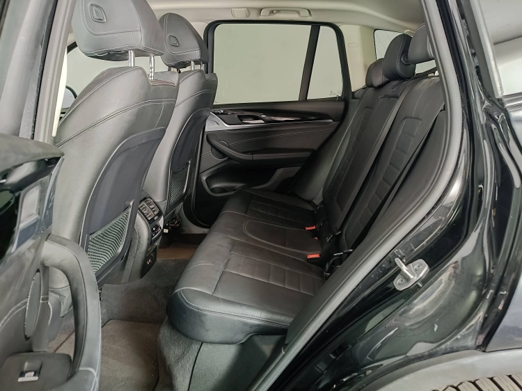 9 - BMW X3 X3 xdrive20d mhev 48V auto