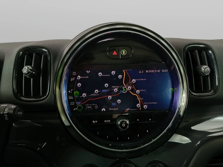 13 - MINI Countryman Mini Countryman 1.5 One D Essential auto