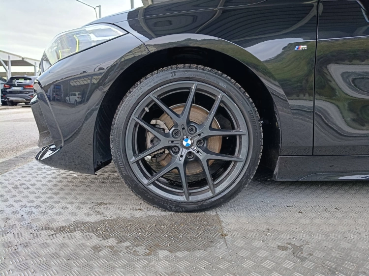 15 - BMW Serie 1 118d Msport auto