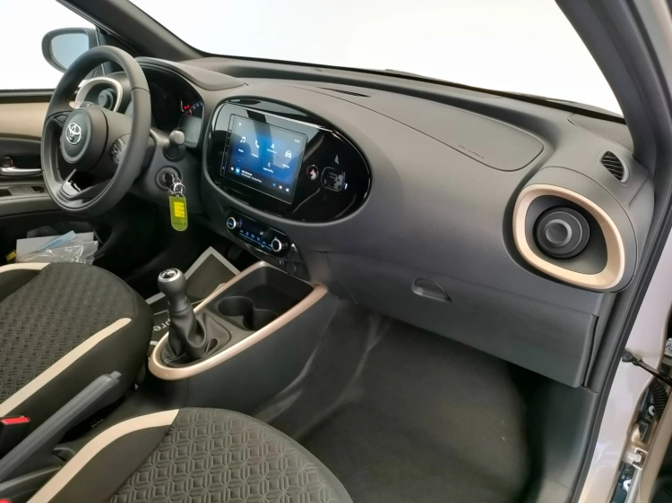 10 - Toyota Aygo X AYGO X 10B MT TREND MY24