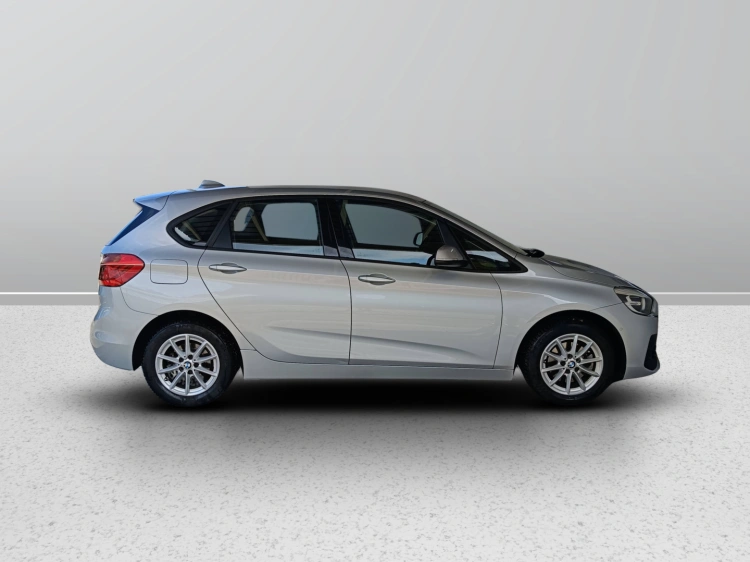 6 - BMW Serie 2 216d Active Tourer Advantage